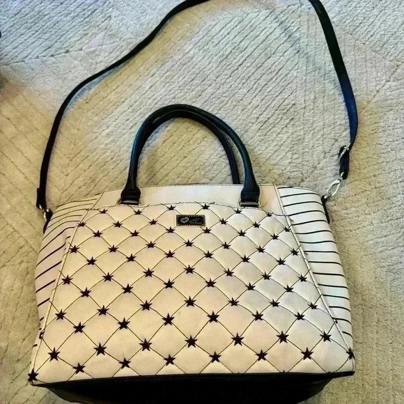 Betsey Johnson large white quilted purse - Picture 8 of 11